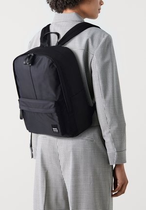 Marimekko ZIP TOP BACKPACK SOLID - Reppu - black