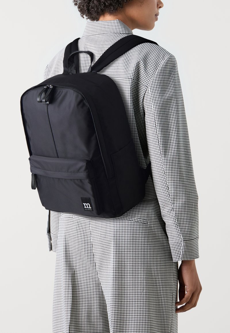 Marimekko ZIP TOP BACKPACK SOLID - Reppu - black