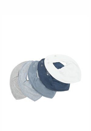 Fünf runde Lätzchen in Hellgrau, Dunkelgrau, Hellblau, Dunkelblau und Weiß, gefertigt aus weichem Stoff mit Druckknopfverschlüssen.