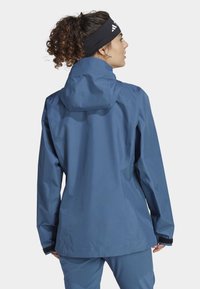 Adidas Terrex XPR GOR PAC JACKET - Veste imperméable - blue