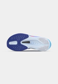 Suela de zapato Nike con un diseño azul y blanco, goma texturizada y patrones de tracción moldeados. Acentos negros con el detalle "FLYPLATE".