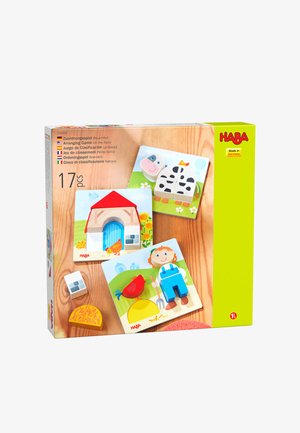 Jeu d’agencement en bois sur le thème de la ferme, comprenant 17 pièces : grange, fermier, poule, vache et pièces de puzzle en foin, pour les tout-petits dès 1,5 an.