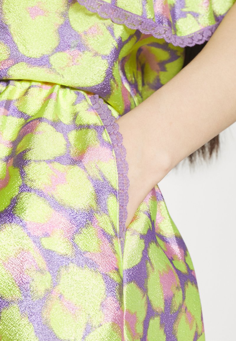 Damen Kleider | Cras CARACRAS Shorts lilac/neon green/pink/flieder - GD26549 Damen Kleider | Cras CARACRAS Shorts lilac/neon green/pink/flieder - GD26549