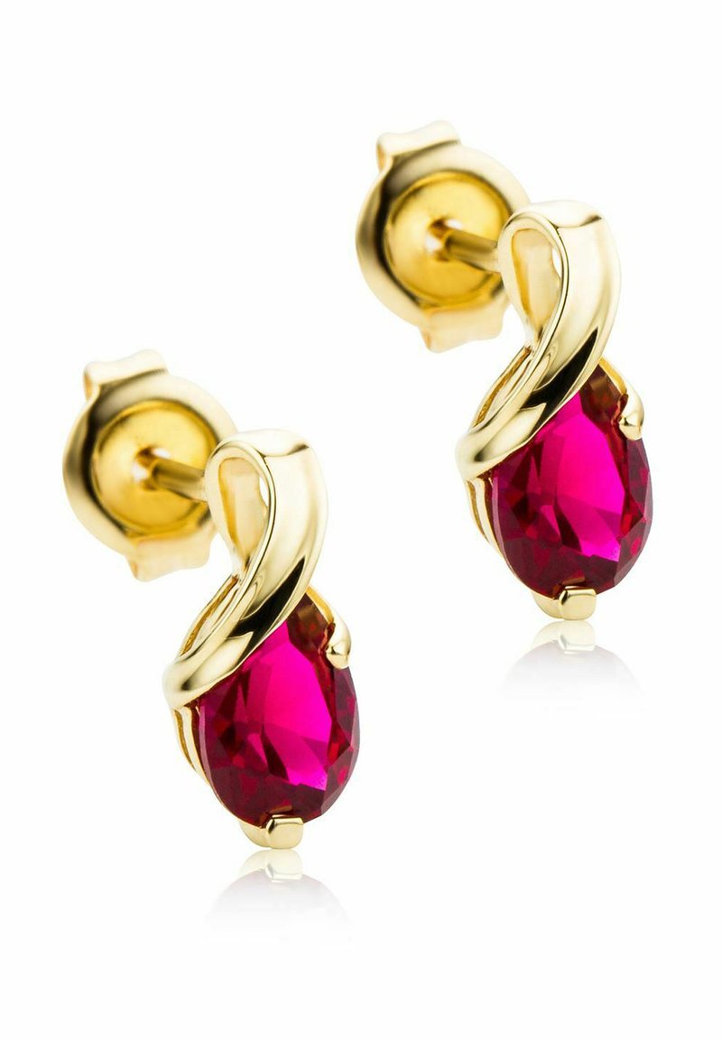 Orecchini dorati con una pietra di colore rosa a forma di goccia, accentuati da curve morbide e una finitura lucida.
