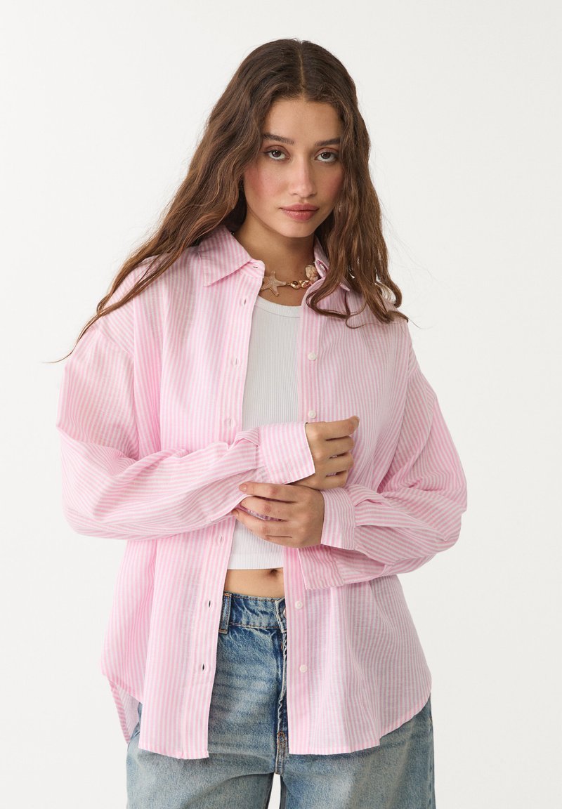 Stradivarius RUSTIKALES HEMD DAILY  02027022 - Button-down blouse - light pink