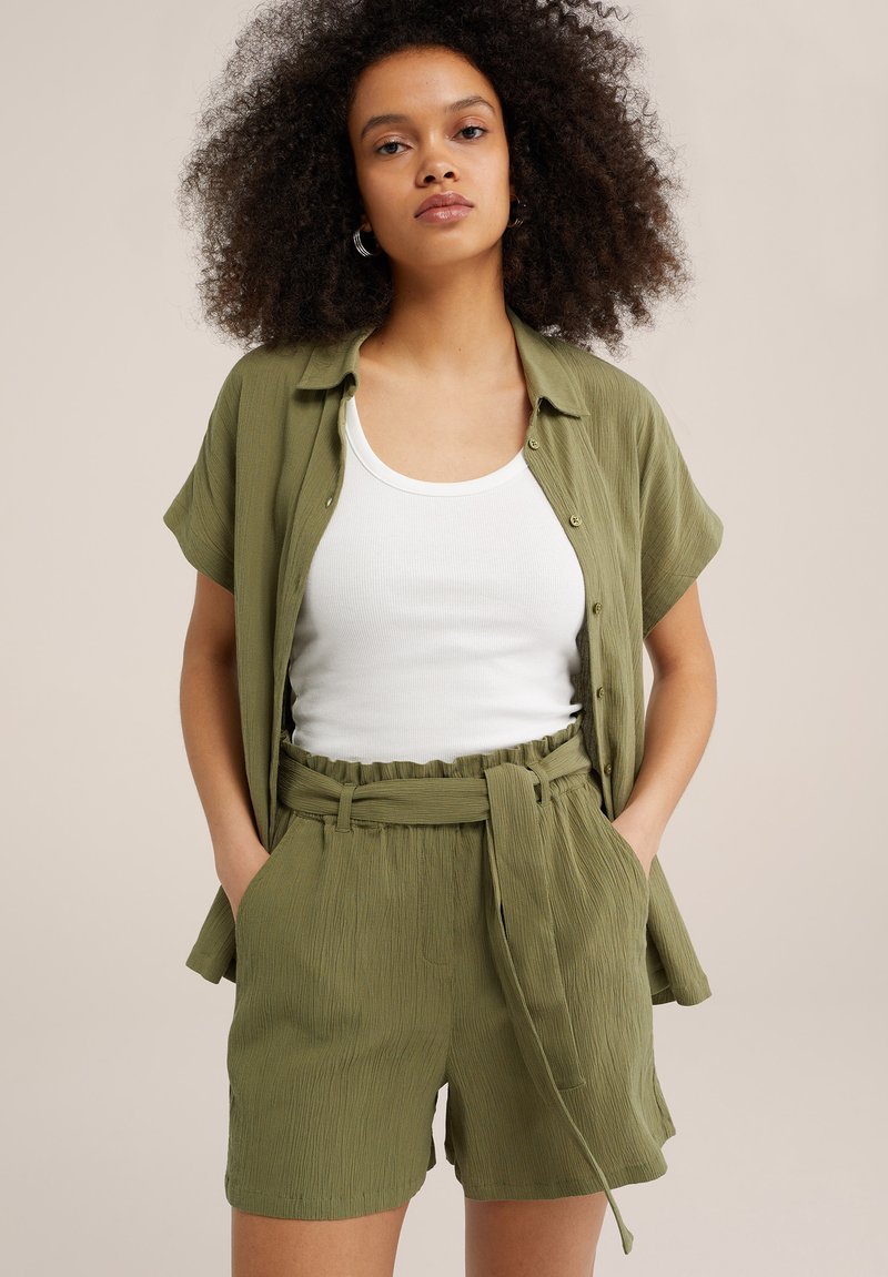 WE Fashion Šortky - green