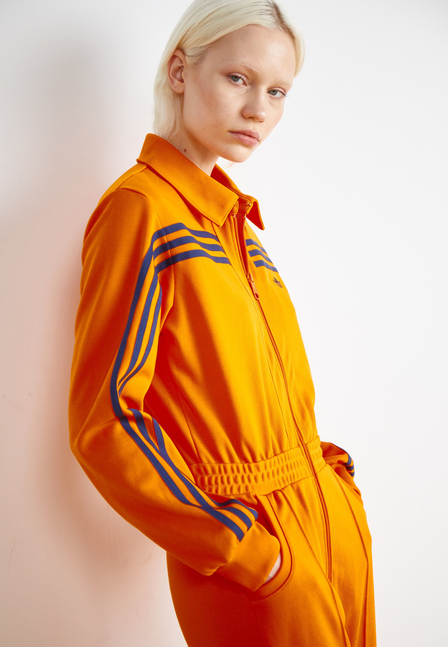 adidas Originals JUMPSUIT - Jumpsuit - unity orange/bruin - Zalando.nl