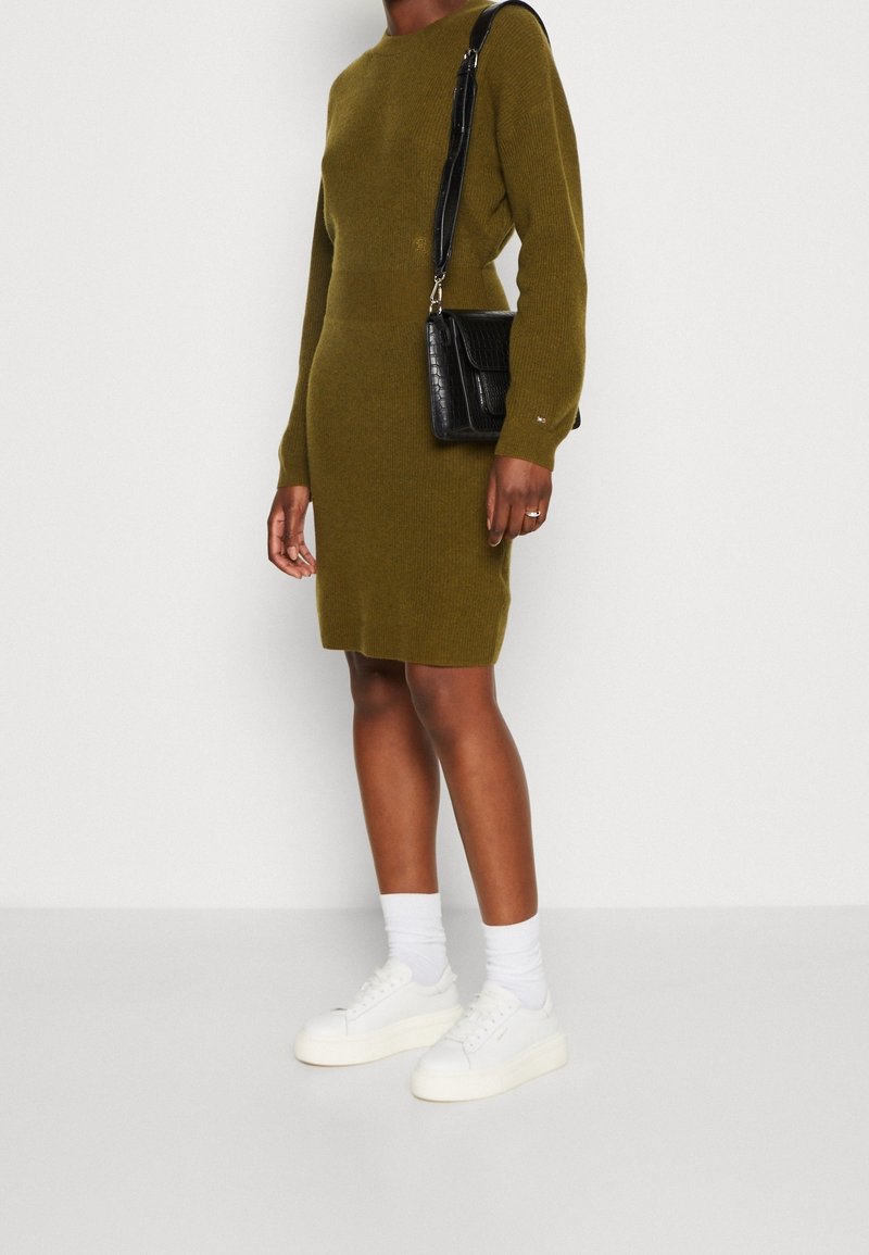 tommy hilfiger olive green dress Jumper - - (Pre-owned) atf-kg-06.30.26