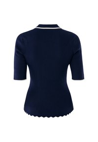 Granatowy prążkowany top z falbaniastym wykończeniem, krótkimi rękawami oraz kontrastowym białym wykończeniem na kołnierzyku i brzegach rękawów.