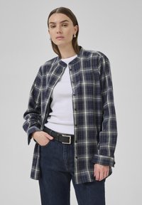 My Essential Wardrobe Blus - after midnight check
