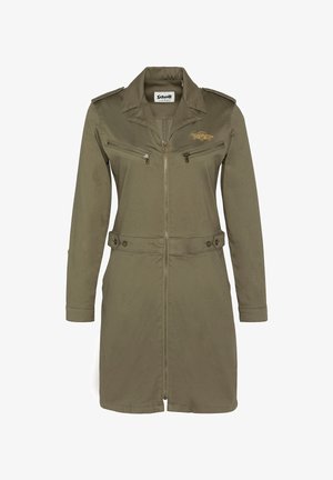 Olijfgroene lichtgewicht trenchcoat met een rits aan de voorkant, twee borstzakken, schouderepauletten en een tailleband.