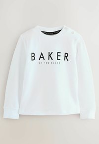 Hvid langærmet toddler skjorte med sort "BAKER by Ted Baker" tekst og trykknapper på venstre skulder.