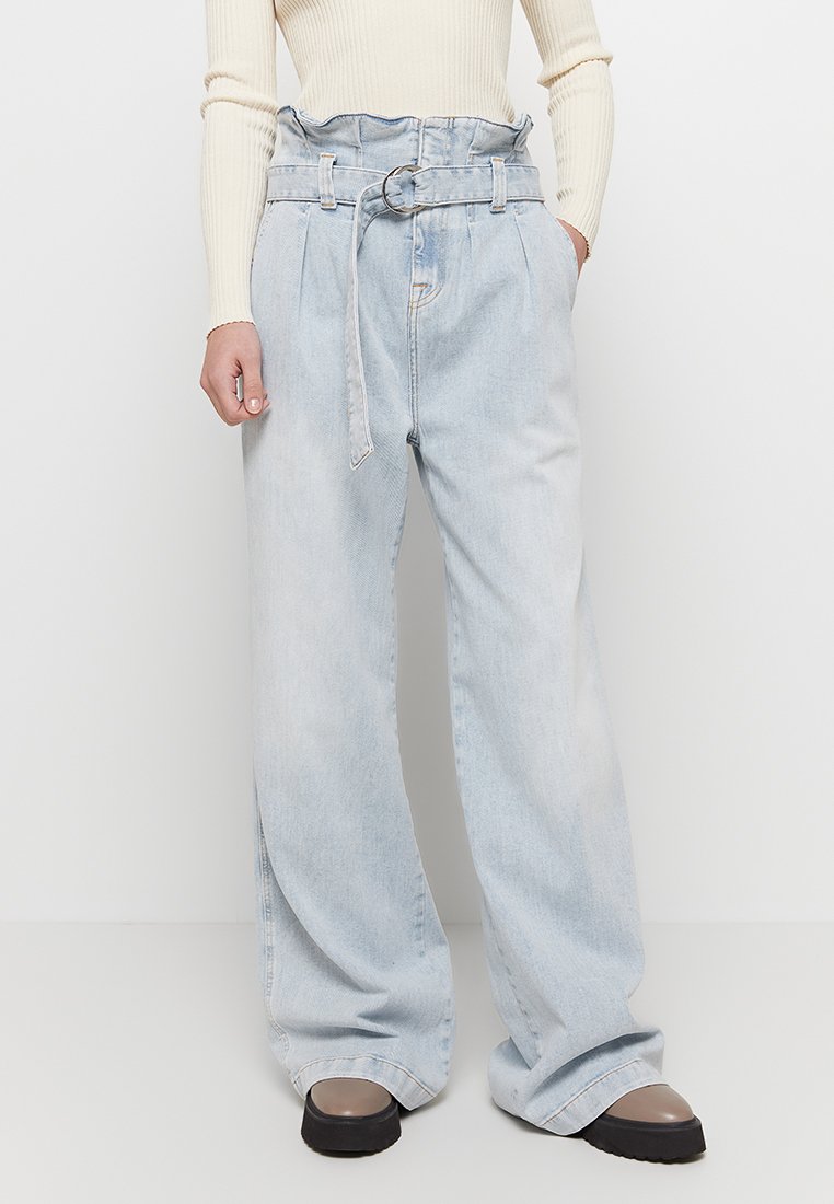 7 For All Mankind Flared Jeans lichtblauw