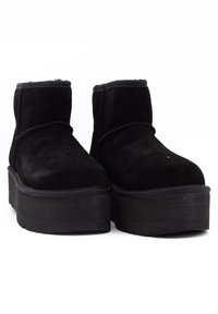 UGG CLASSIC MINI PLATFORM - Stivaletti con plateau - black