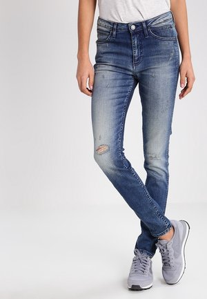 Jeansy Slim Fit