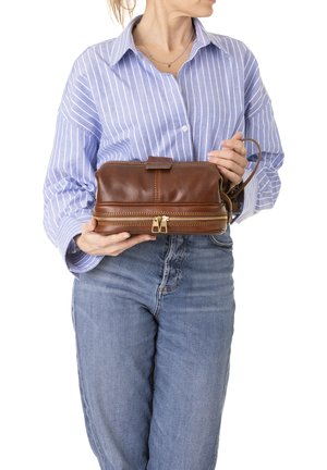 Wash bag - brown