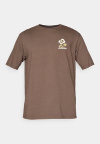 Δεν επιλέχθηκε, marlow brown