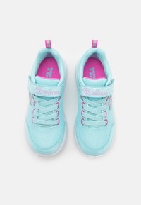 Skechers SOLE SWIFTERS RUNNING SWEET - Tenisice - aqua sparkle/pink