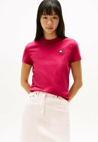 Tommy Jeans REG MELANGE jagodowy