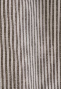 Niet geselecteerd, green