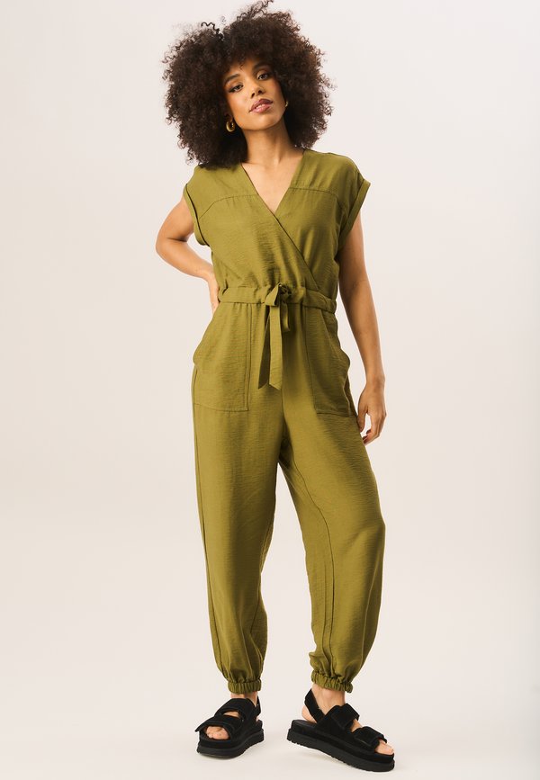 WAIST TIE POCKET DETAIL PLAY - Jumpsuit - khaki3
