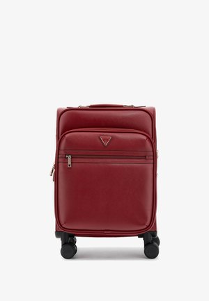 Czerwony, teksturowany, twardy walizka z zamkiem błyskawicznym z przodu, podwójnymi kółkami i trójkątnym logo marki. Kompaktowy i zorganizowany design.