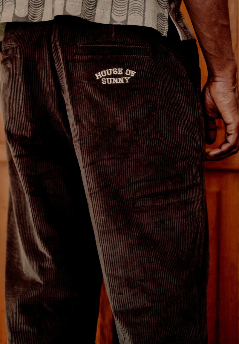 House of Sunny PANTS UNISEX - Bukse - tobacco/mørk oransje denmin