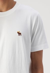 Abercrombie & Fitch 5-Pack Signature Icon Tees - Basic T-shirt - black/scarab/blue/white