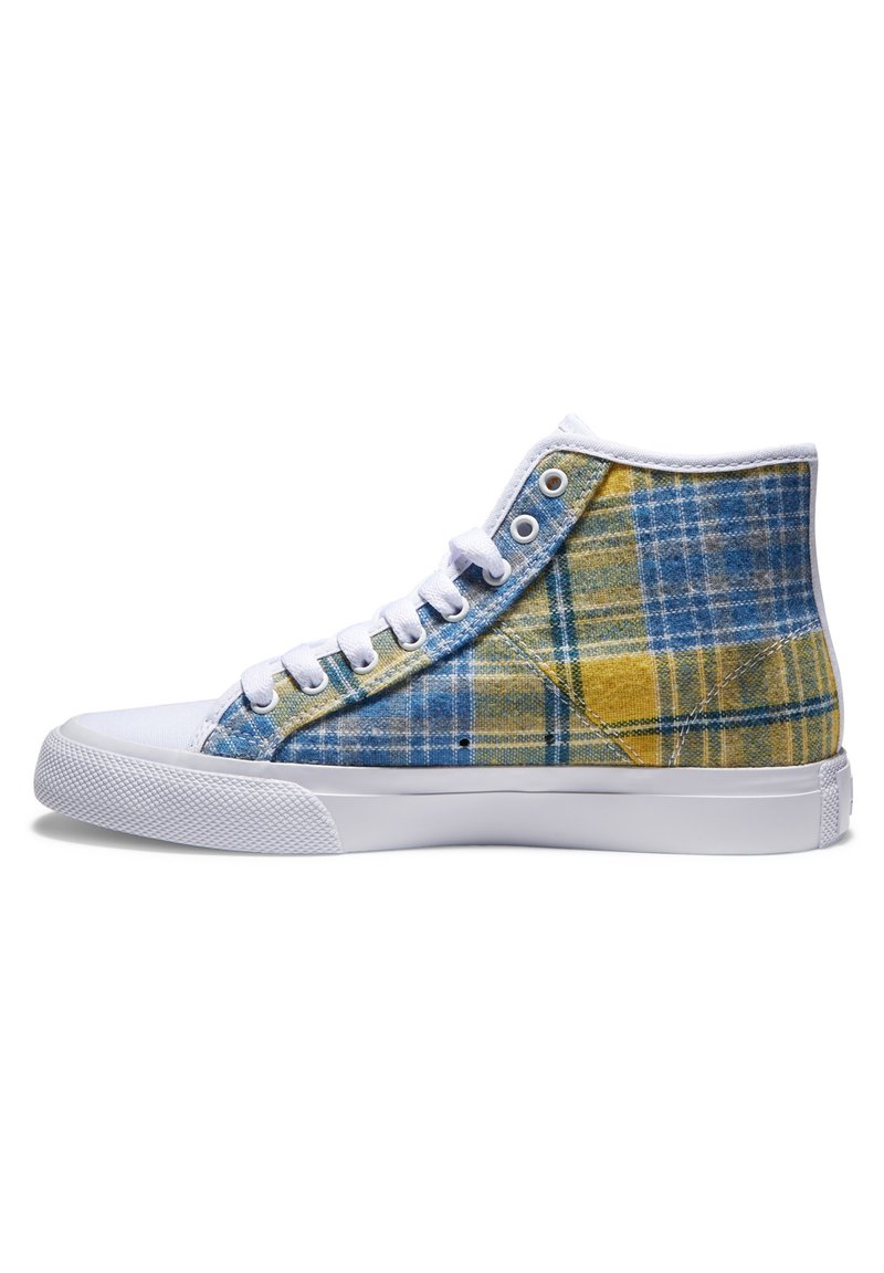 dc checkered shoes