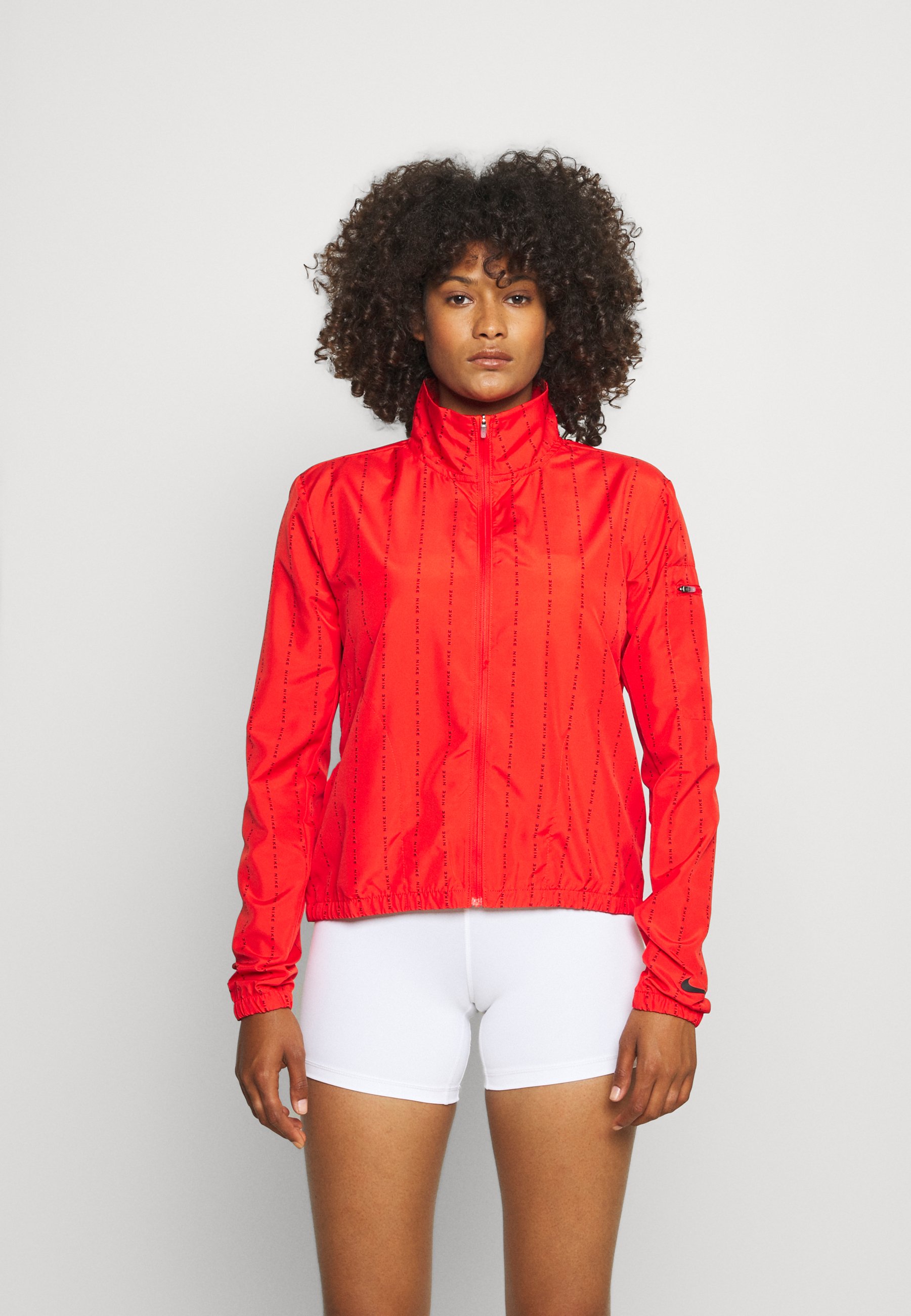 nike performance icon clash