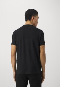 KARL LAGERFELD CREWNECK - Marškinėliai su spaudiniu - black