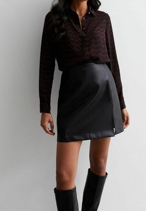 Blusa - mottled red