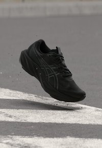 Избран, black/black