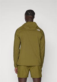 The North Face NIMBLE HOODIE - Chaqueta softshell - forest olive
