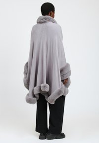 INFLUENCER BORDER - Mantella - grey