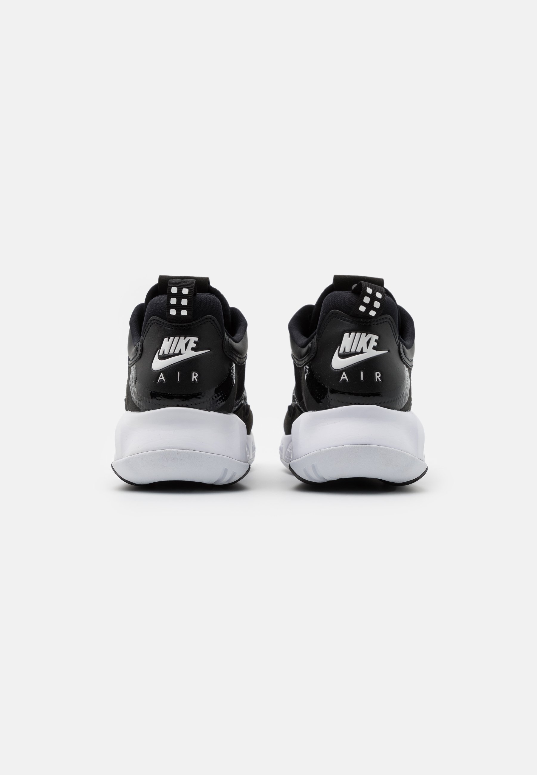 Jordan MAX 200 BG UNISEX - Basketball shoes - black/white/black - Zalando.ie