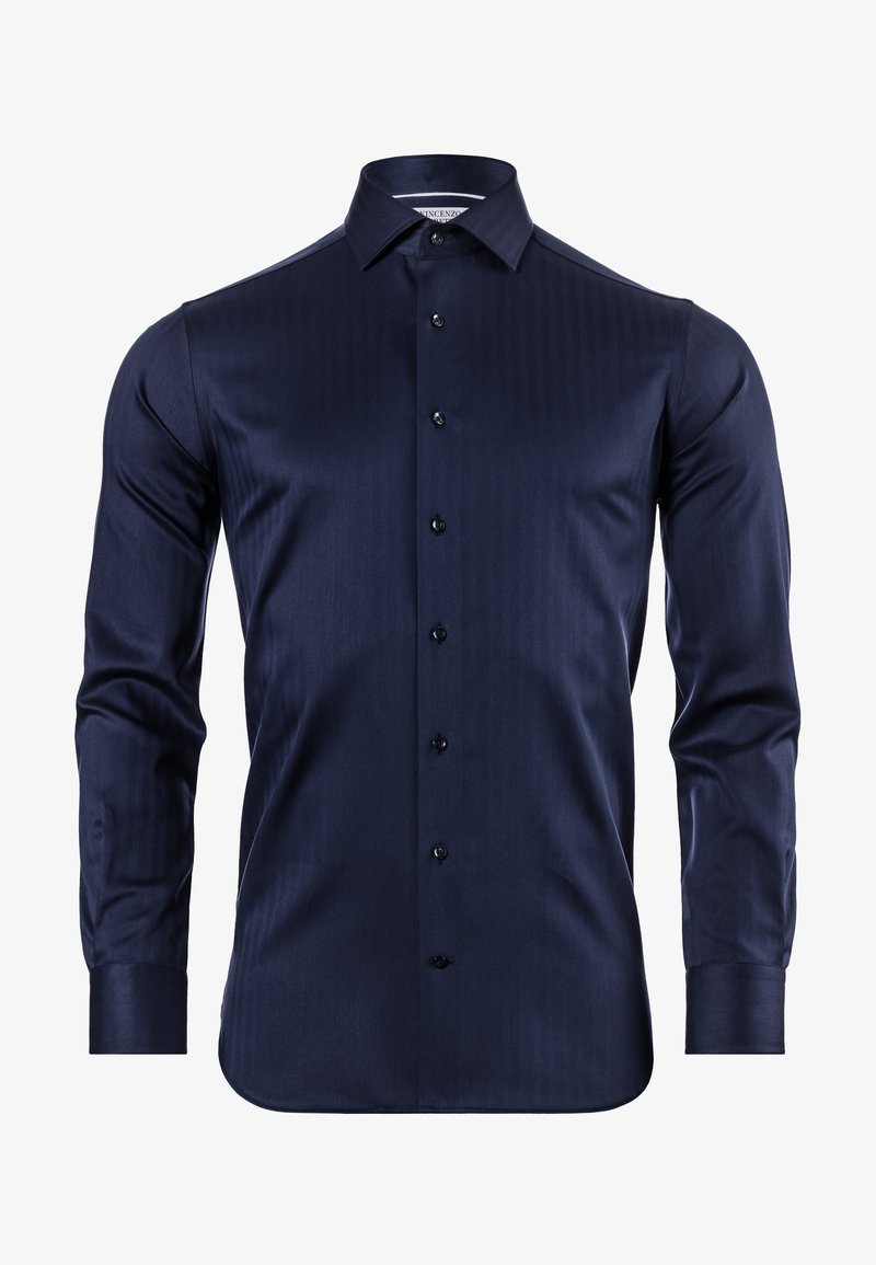 Chemise à manches longues bleu marine en tissu lisse, avec un devant à boutons, un col pointu et de subtiles rayures verticales.