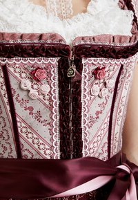 Krüger Dirndl Dirndl
