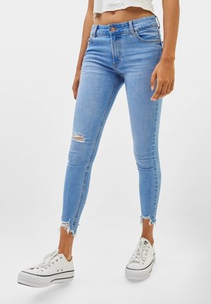 Bershka Vaqueros pitillo - blue denim