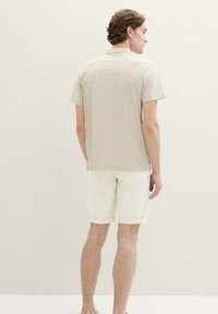 TOM TAILOR Pantaloni scurți - white sand