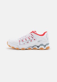 REAX 8 TR - Chaussures fitness - white/wolf grey/chile red/yellow