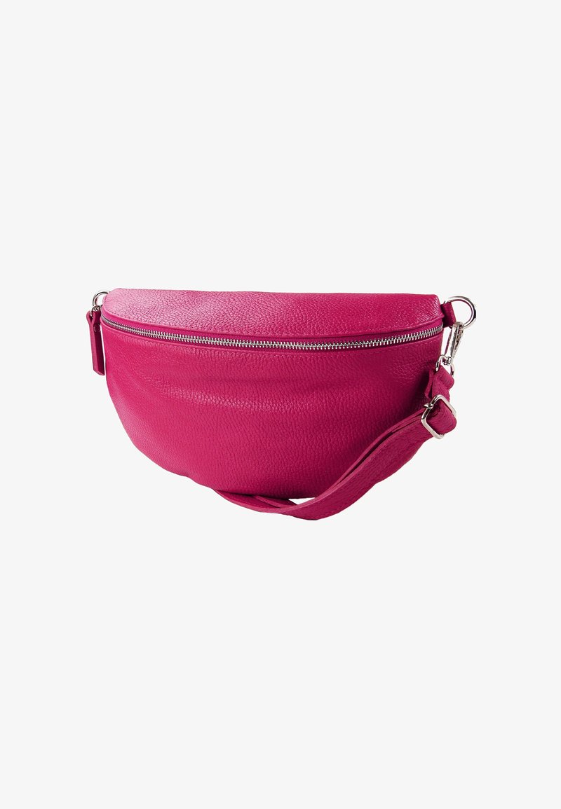 Roze leren crossbodytas met een gestructureerde afwerking, afgeronde vorm, zilveren ritsaccent en verstelbare band. Compact en duurzaam ontwerp.