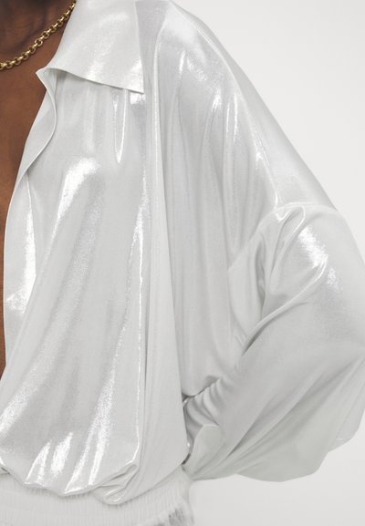 Norma Kamali SUPER OVERSIZED BOYFRIEND - Μπλούζα - pearl