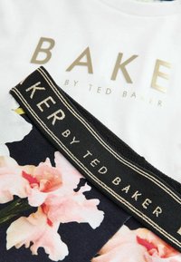 Baker by Ted Baker SET - Šortai - navy