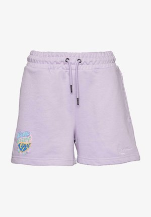 Lavendel katoenen shorts met een elastische tailleband met trekkoord, zijzakken en een meerkleurige hartafbeelding met de tekst "live, give, love."