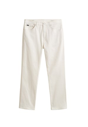 Weiße Jeans mit geradem Bein, vorn mit Knopf und Reißverschluss, vordere und hintere Taschen, flach auf weißem Hintergrund dargestellt.