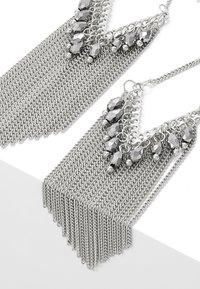 sweet deluxe Pendientes - silver-coloured/grey