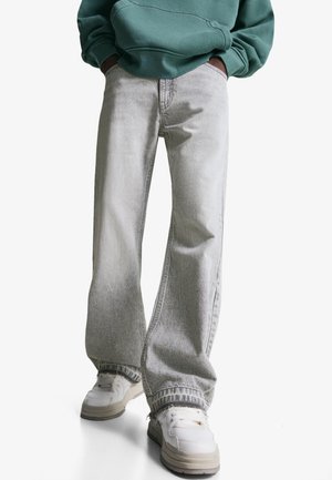 Bershka Flared Jeans - grey