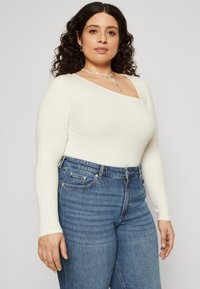 Vero Moda Curve VMCCARINA ASYMMETRIC  - Top s dlhým rukávom - snow white