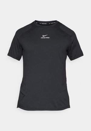 Zwart Nike Pro T-shirt met korte mouwen en een ronde hals, met een logo op de borst en mesh-accenten aan de zijkanten voor ventilatie.